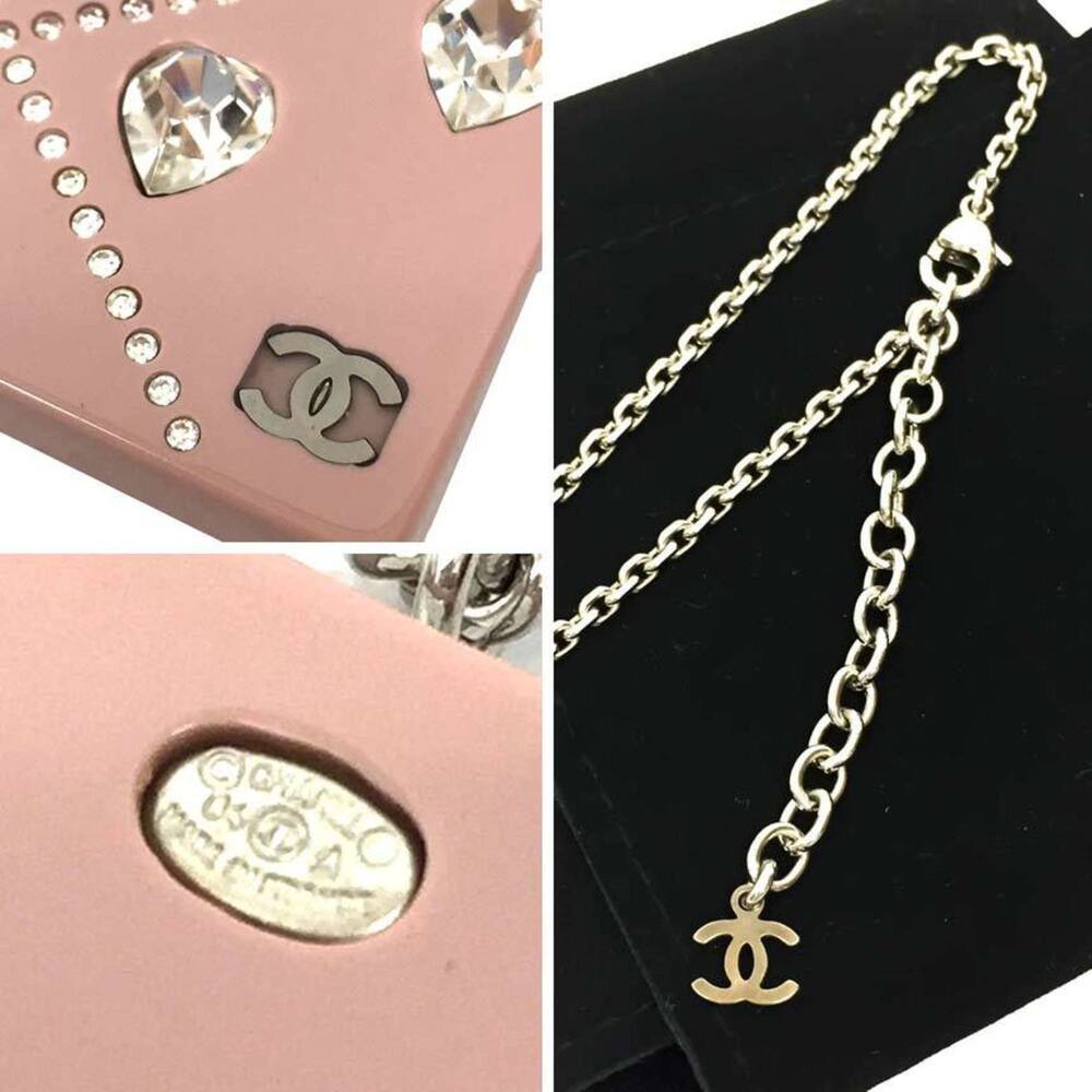 CHANEL Authentic Gold Heart Necklace - Picture 3 of 3